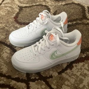 Nike Air woman’s shoes